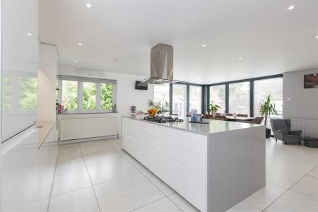 The White House-HRNWM19.jpg