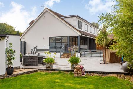 The White House-HRNWM30.jpg