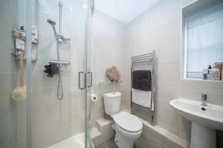 70-Longman-Court-3354.jpg
