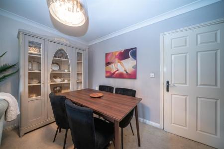70-Longman-Court-3368.jpg