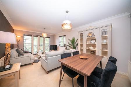 70-Longman-Court-3371.jpg