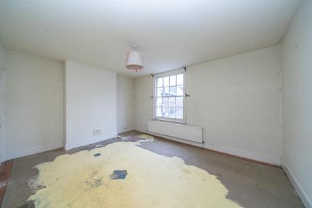 100-High-Street-8438.jpg