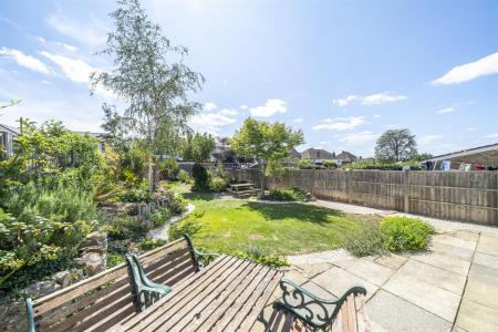20-Tannsfield-Drive-1022.jpg
