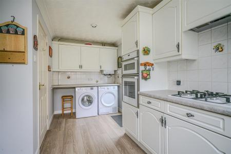 10-Hillfield-1012.jpg