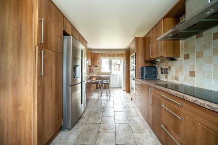 8-Dagnall-Road-1009.jpg