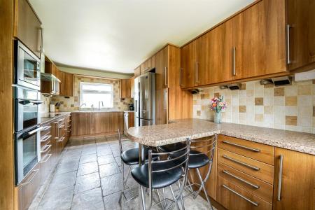 8-Dagnall-Road-1007.jpg