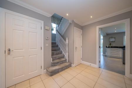 355-Chambersbury-Lane-04636.jpg