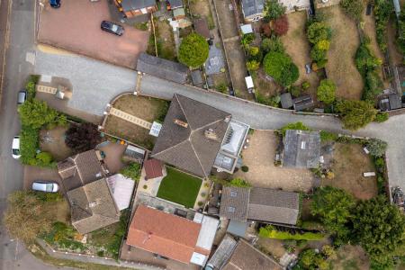 250826 - 1 Chuch Lane, Eaton Bray - 35.jpg