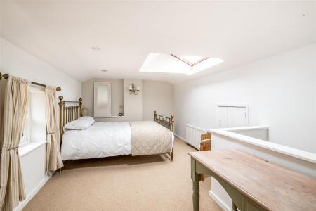 250826 - 1 Chuch Lane, Eaton Bray - 73.jpg