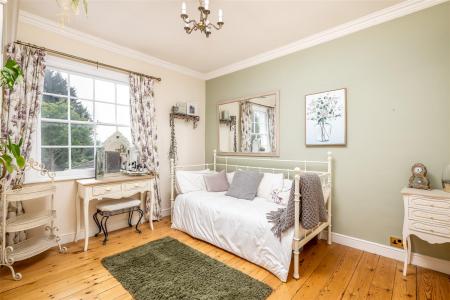 250826 - 1 Chuch Lane, Eaton Bray - 28.jpg