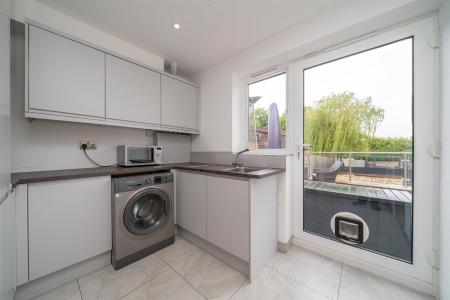30-Holywell-Road-05938.jpg