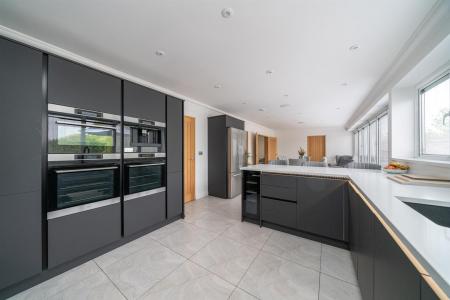 30-Holywell-Road-05926.jpg
