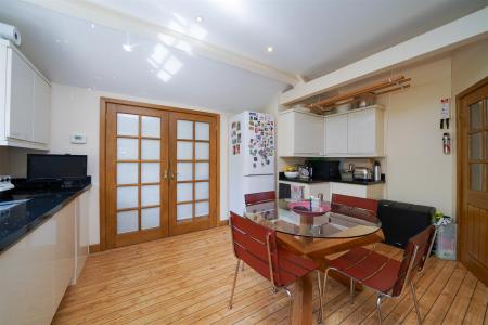 SKM-Studio1-11.jpg