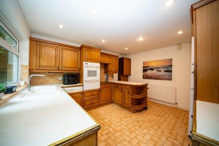 32-Harthall-Lane-11.jpg