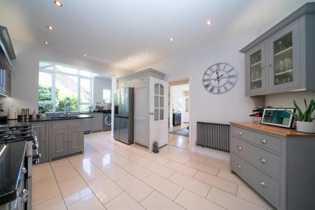 57-Hillfield-Road-33.jpg