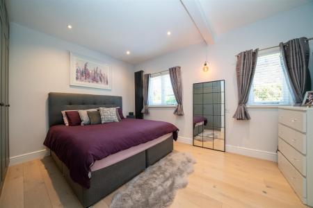 57-Hillfield-Road-12.jpg