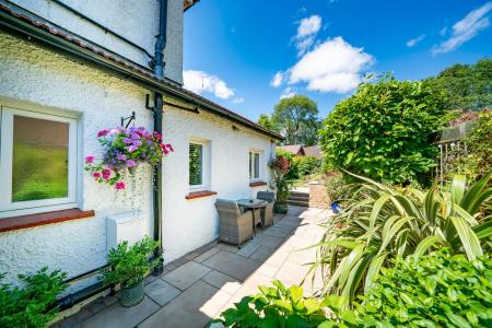 57-Hillfield-Road-38.jpg