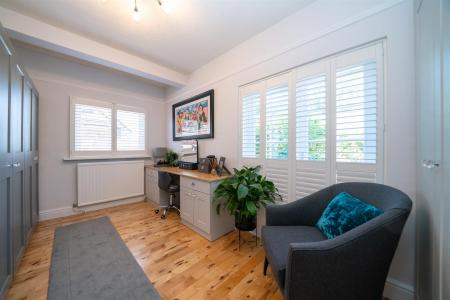 57-Hillfield-Road-11.jpg