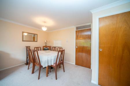 21-Charlesworth-Close-1562.jpg