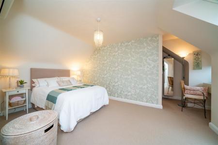 The-Loft,-61a-Belswains-Lane-11.jpg
