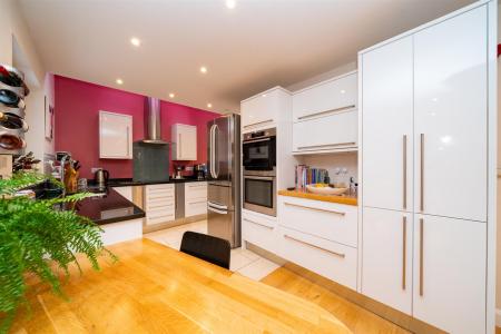 The-Loft,-61a-Belswains-Lane-29.jpg