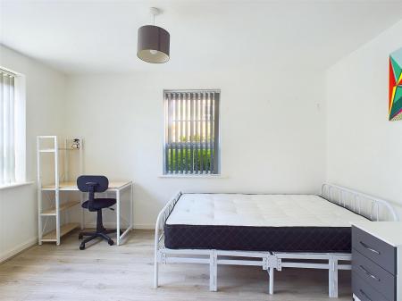 CAM03736G0-PR0040-STILL004.jpg