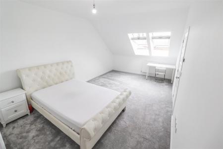 6 Brambling Avenue-10.jpg