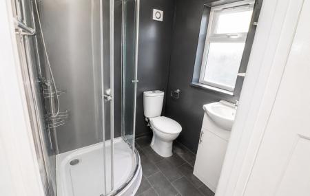 Room 3, en-suite