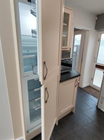 210 SHP. Kitchen 3.jpg
