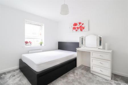 6 Brambling Avenue.jpg