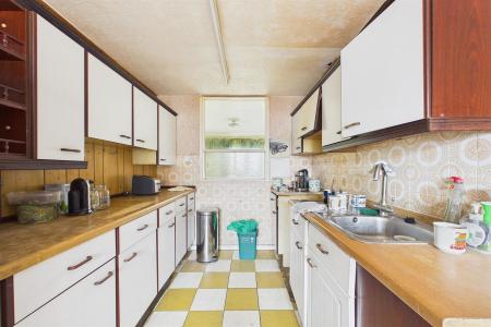 CAM03736G0-PR0306-STILL005.jpg