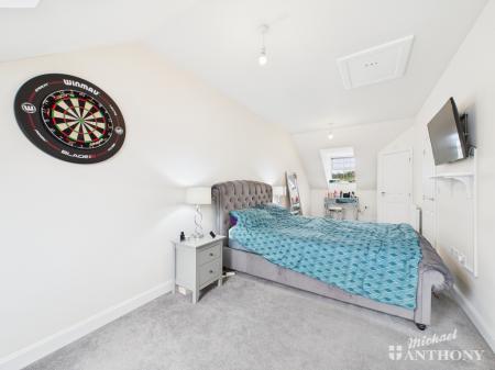 CAM02773G0-PR0268-ST