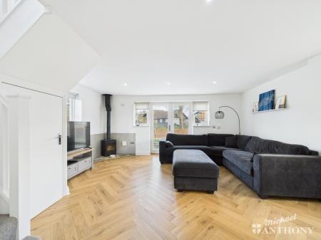 CAM02773G0-PR0263-ST