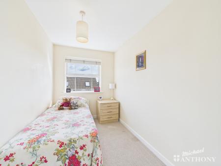 CAM02773G0-PR0352-ST