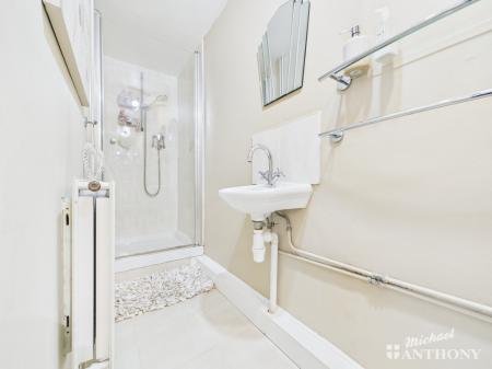 CAM02773G0-PR0277-ST