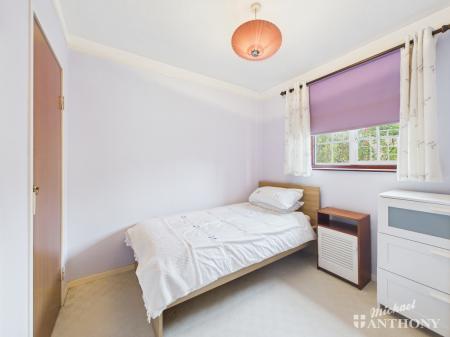 CAM02773G0-PR0327-ST