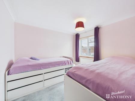 CAM02773G0-PR0349-ST