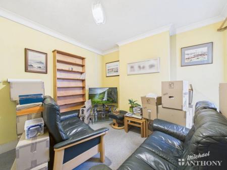CAM02773G0-PR0361-ST