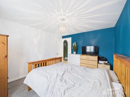 CAM02773G0-PR0373-ST
