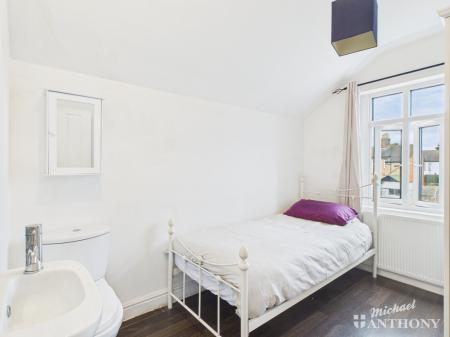 CAM02773G0-PR0376-ST