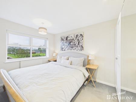CAM02773G0-PR0402-ST