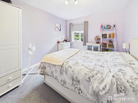 CAM02773G0-PR0416-ST