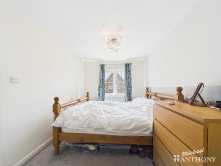 CAM02773G0-PR0448-ST