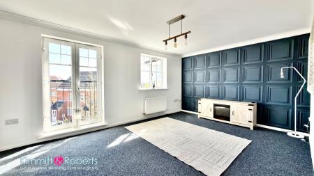 Media image 02