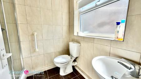 Media image 06