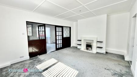 Media image 04