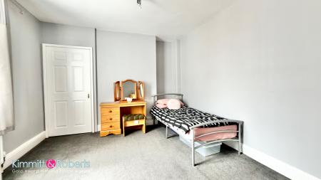 Media image 11
