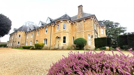 Enstone Road, Charlbury, OX7
