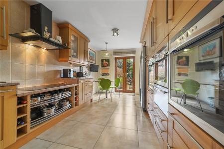 Kitchen/Breakfast Rm