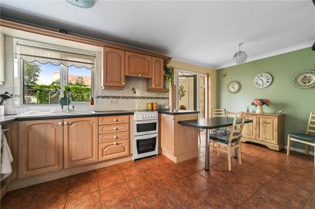 Kitchen/Breakfast Rm